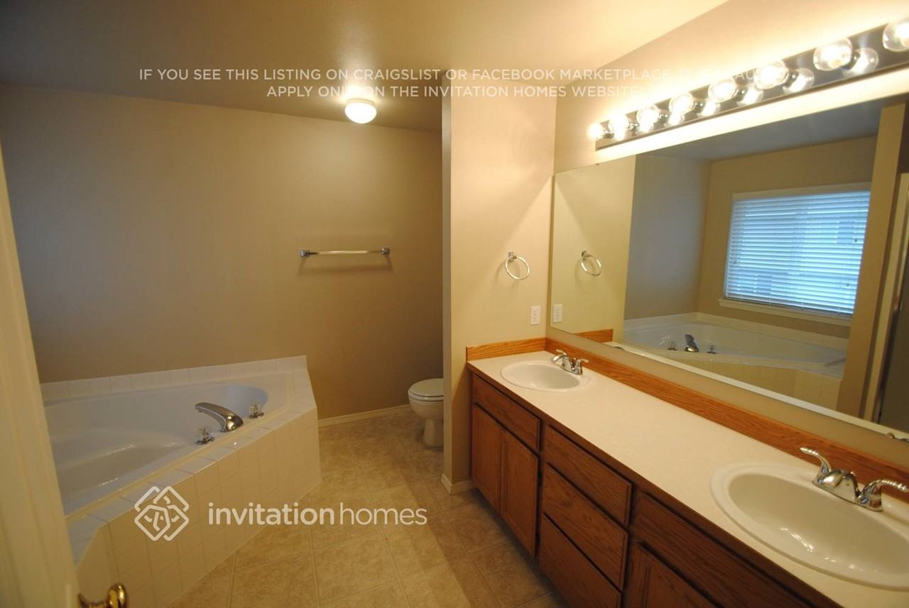 21006 Springhaven Way E - Photo 6 of 9