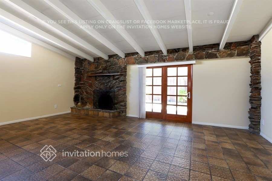 8002 Crosnoe Ave - Photo 3 of 20