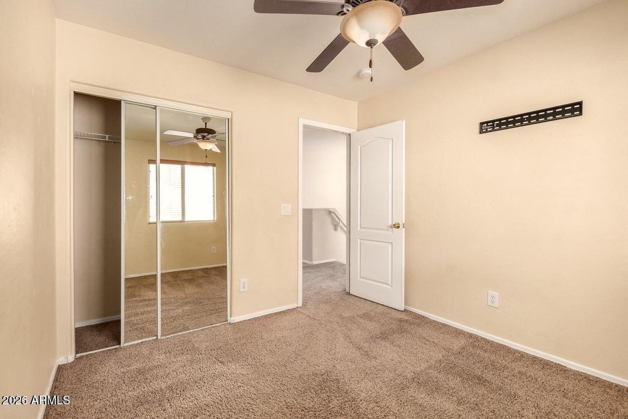 6614 W Polk St - Photo 7 of 12