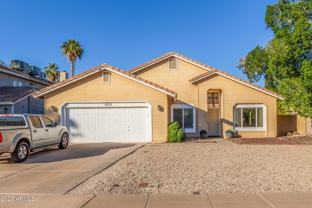 5210 E Elmwood Cir - Photo 1 of 1