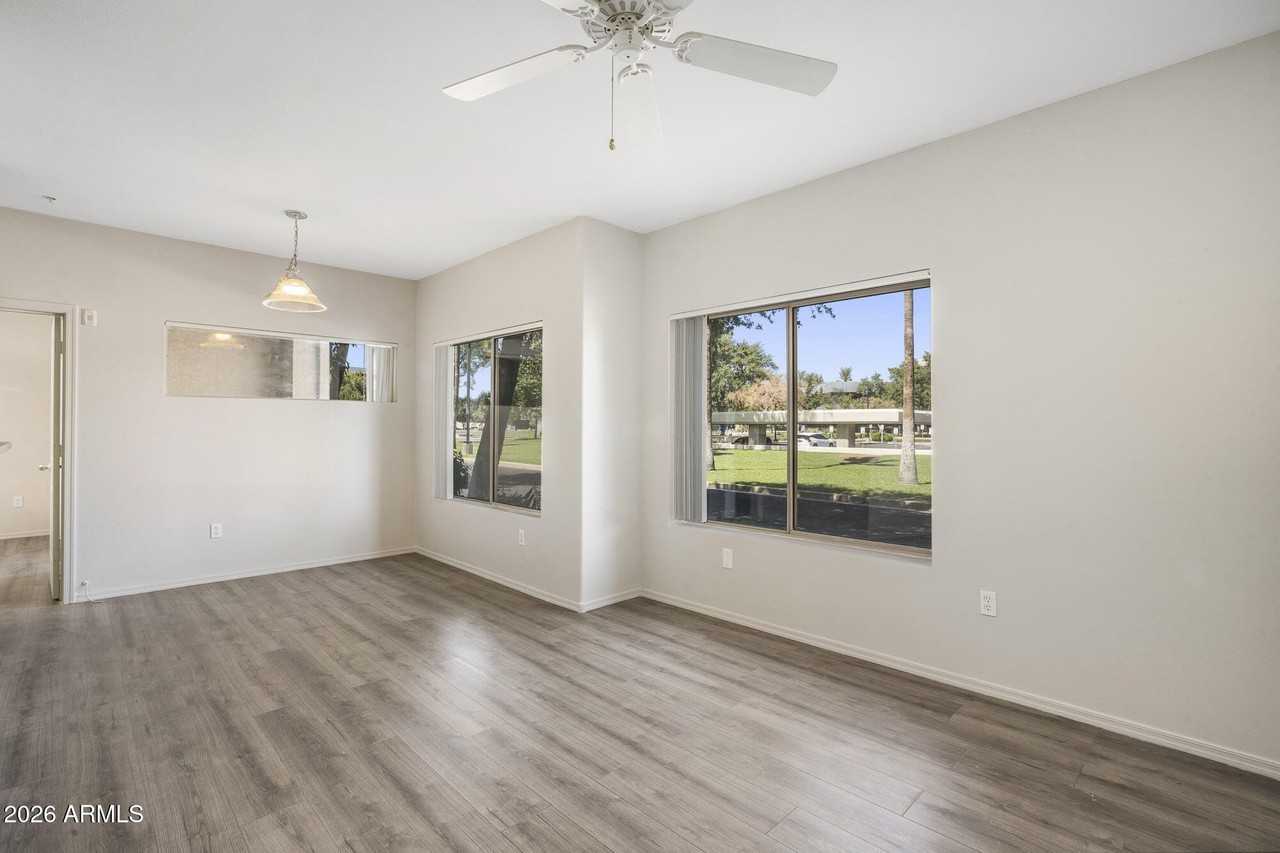 4644 N 22nd St Unit 1017 #1017 - Photo 2 of 18