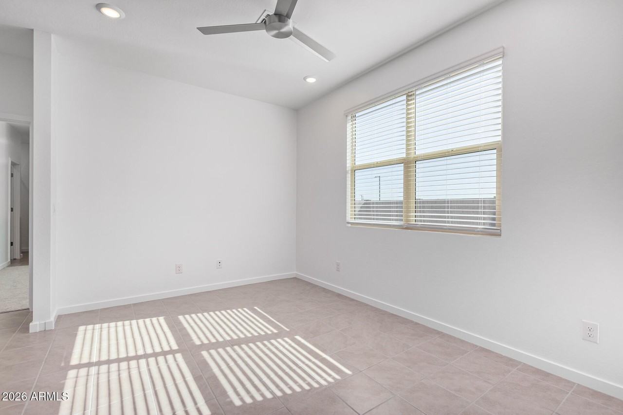 16009 W Smoketree Dr - Photo 2 of 25