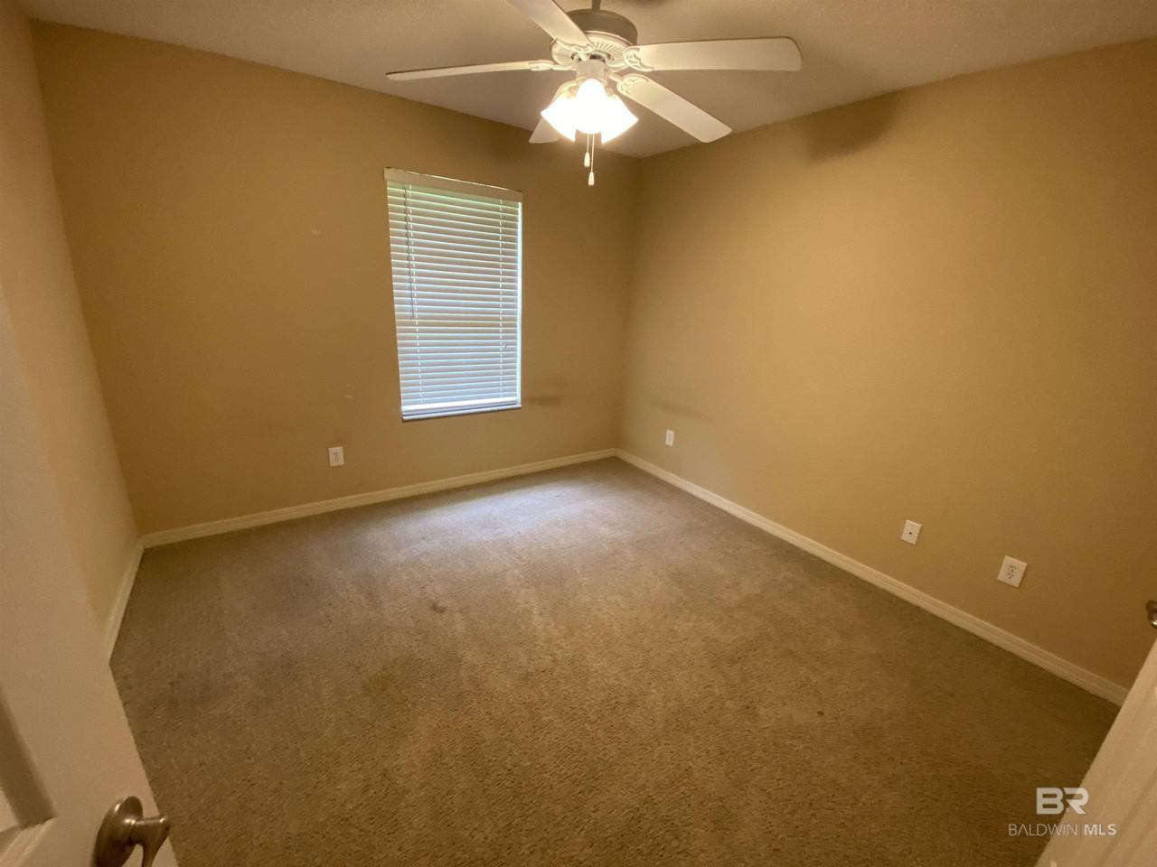 13324 Cathedral Ln - Photo 6 of 16