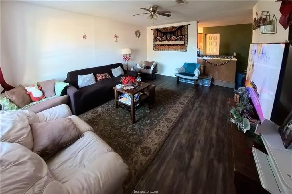 1227 Airline Dr - Photo 2 of 6