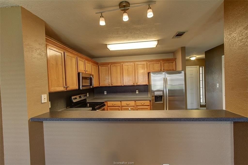 1011 Orchid St - Photo 5 of 19