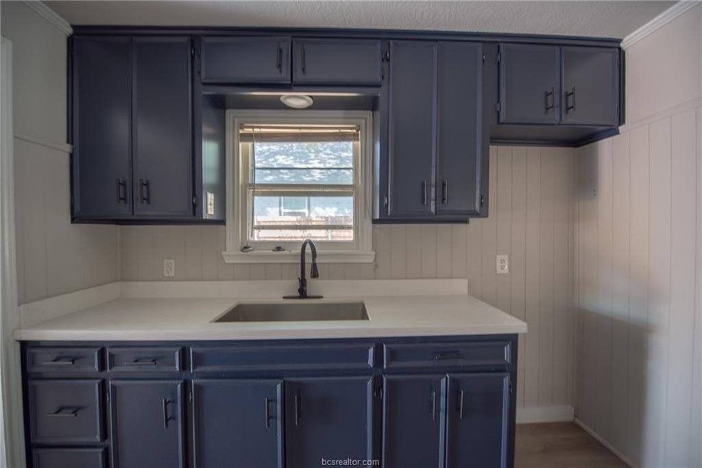 107 N Banks St #B - Photo 7 of 16