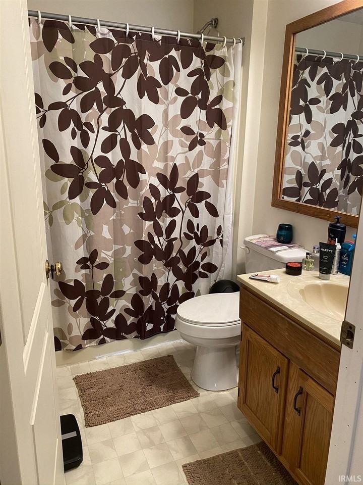 308 S Wilmington Ct - Photo 6 of 8