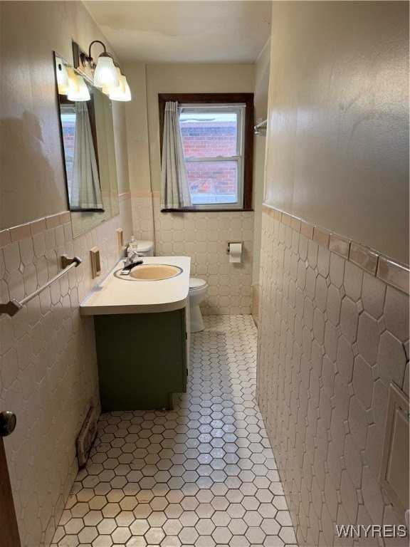 2734 Forest Lower Avenue - Photo 5 of 5