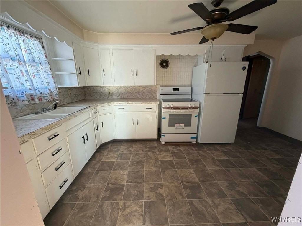 2734 Forest Ave - Photo 2 of 4