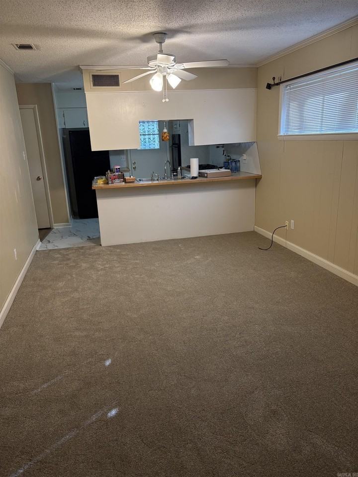 6618 Sandpiper Dr - Photo 3 of 17