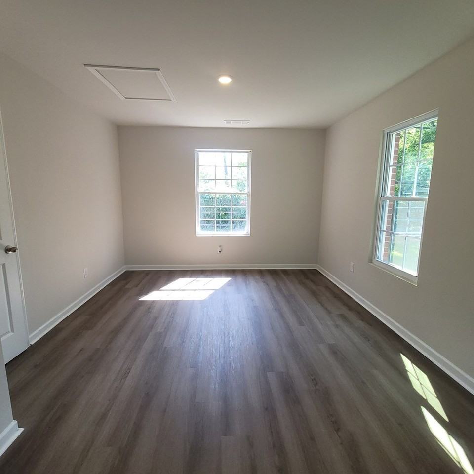 2704 Lee St Unit B1 #B1 - Photo 6 of 7