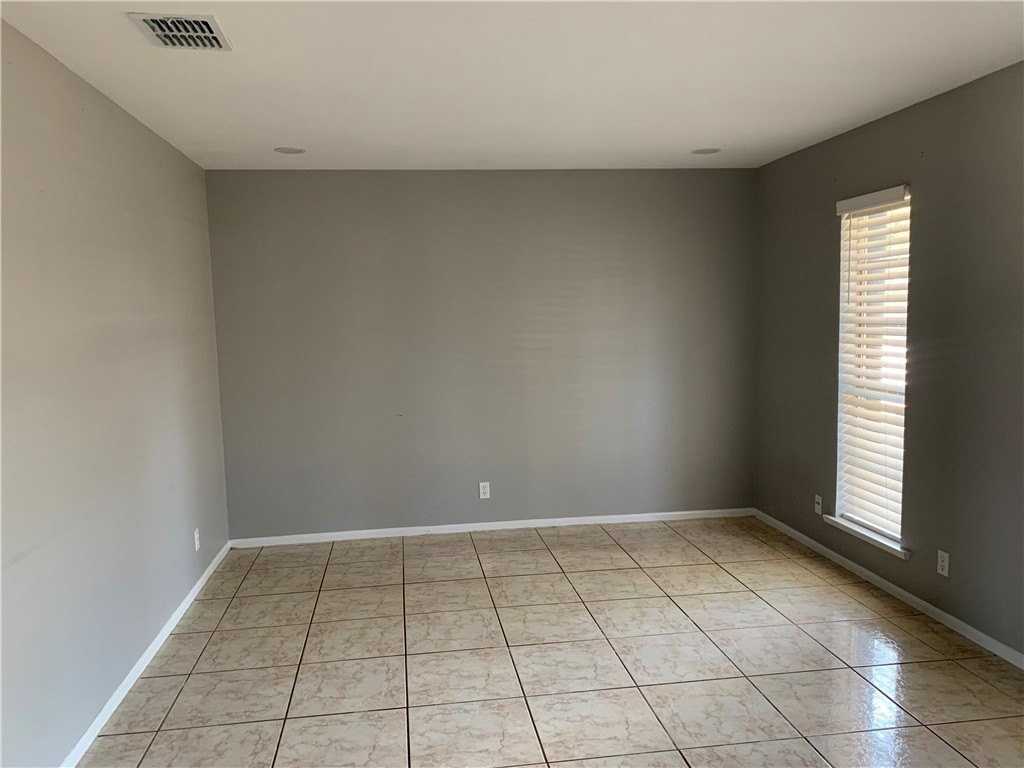 1601 W Manor Dr - Photo 6 of 25