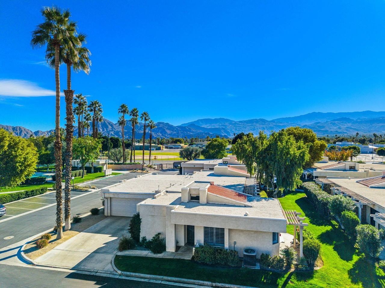 255 Via Rengo - Photo 2 of 32