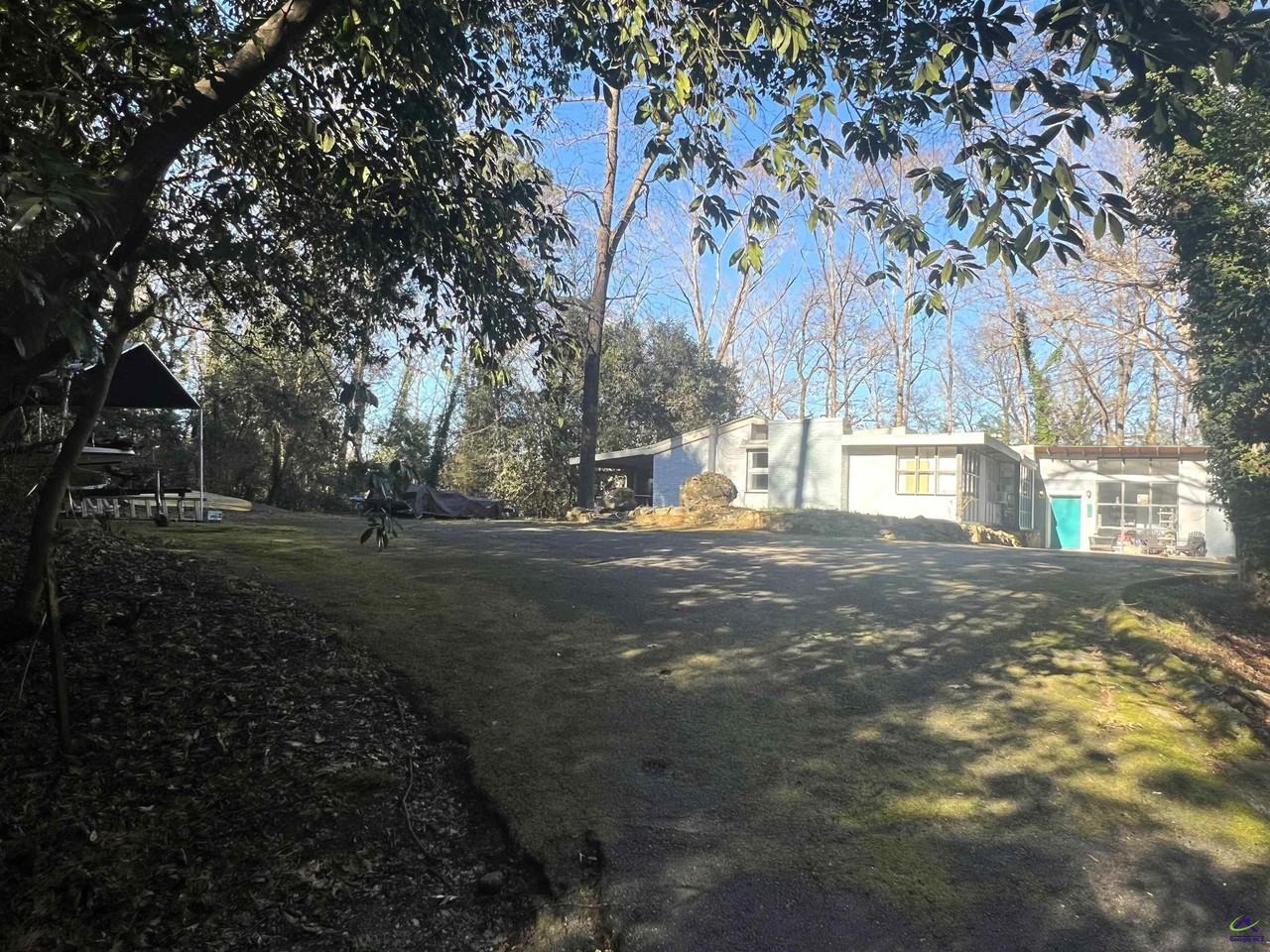 620 Laverne Pl - Photo 4 of 39