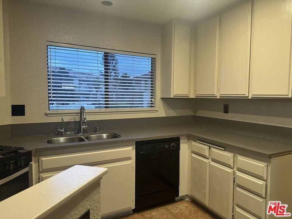 Willowcrest Ln - Photo 5 of 23