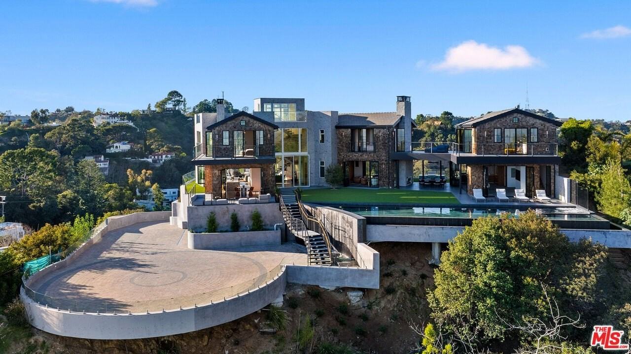 2020 Cyprean Dr - Photo 2 of 50