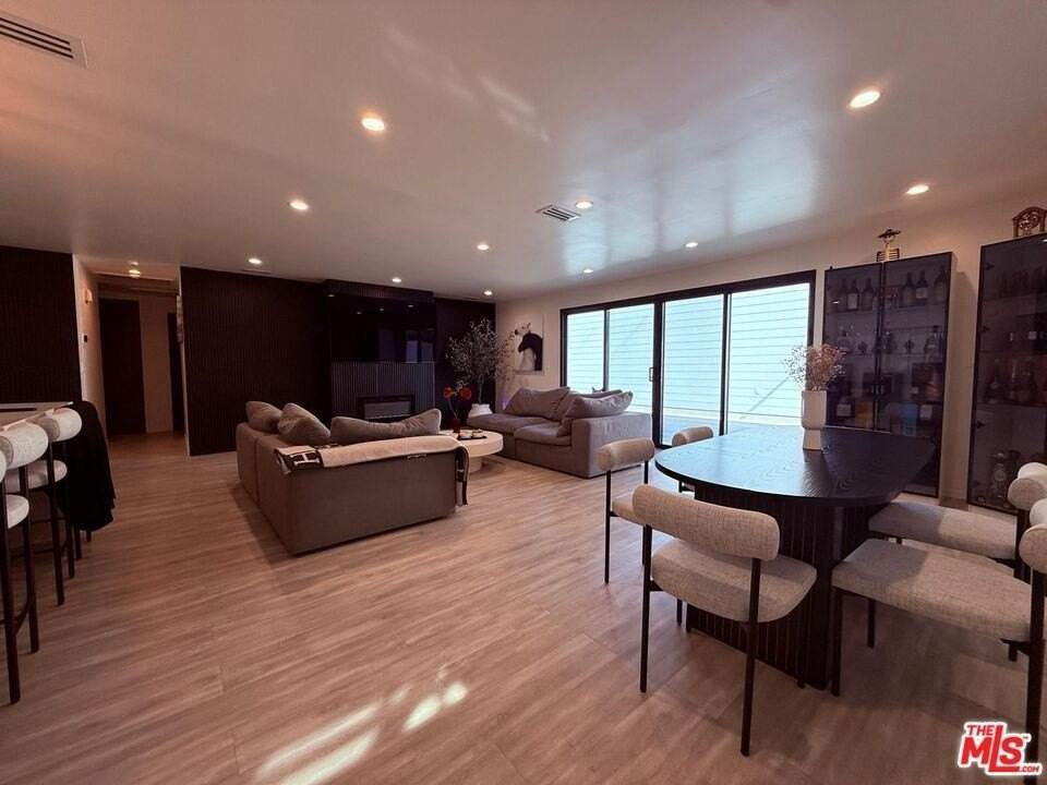 16047 Bryant St - Photo 4 of 24