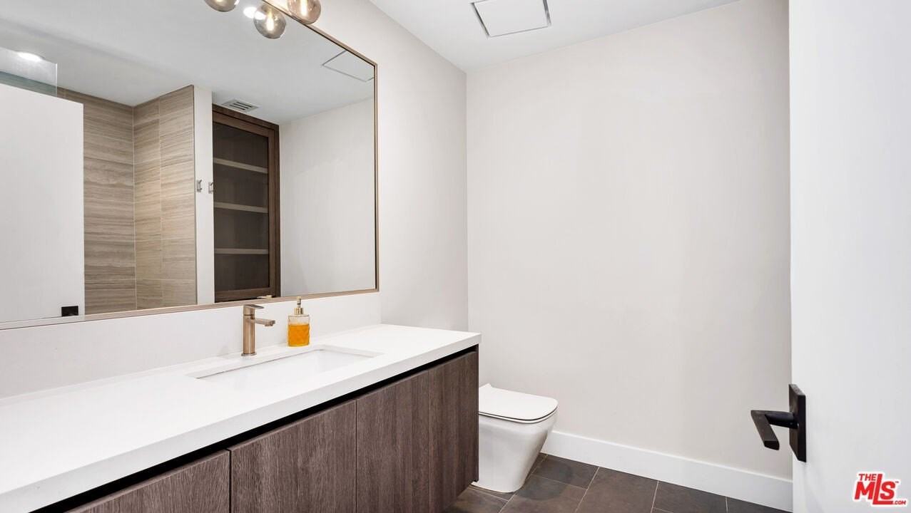 2021 Davies Way - Photo 6 of 50