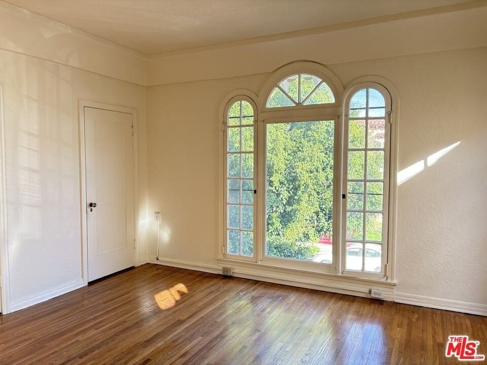 351 N Gardner St Unit 1/2 #1-2 - Photo 2 of 44