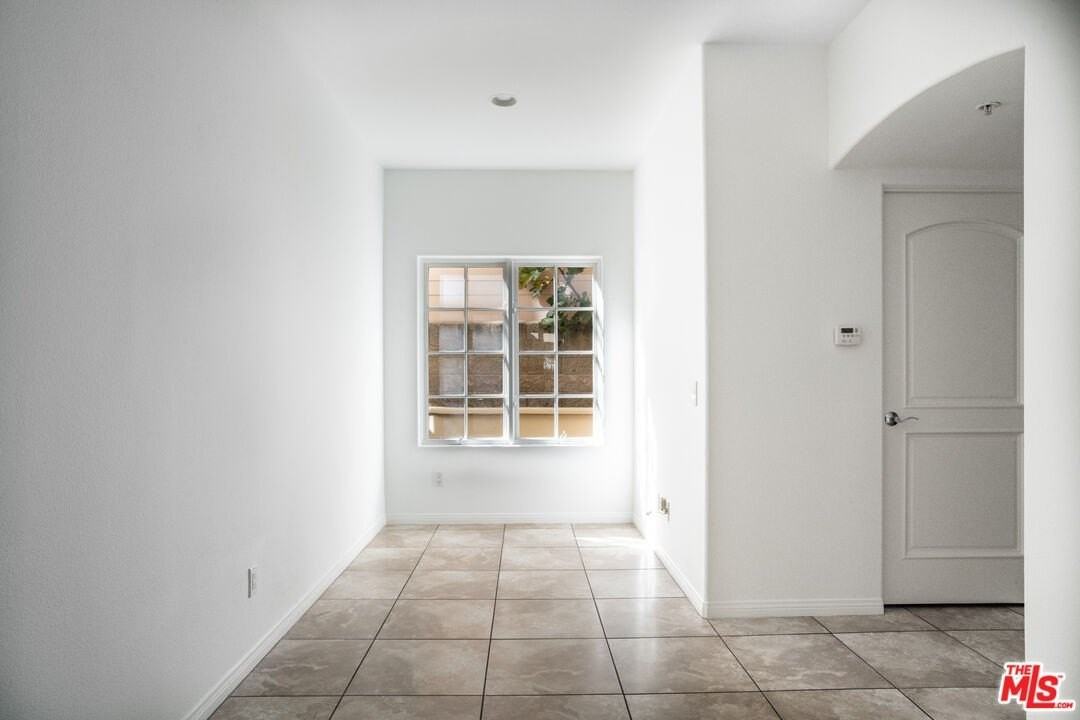 851 N San Vicente Blvd Apt 115 #115 - Photo 7 of 20