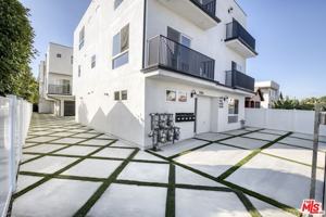 featured image of 5436 1/2 Romaine St