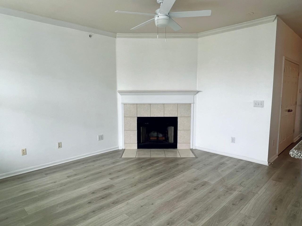 130 River Landing Dr Unit 10302 #10302 - Photo 7 of 34