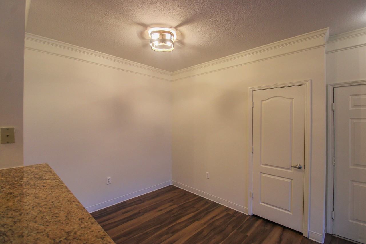 1300 Park W Boulevard unit: 401 #401 - Photo 4 of 23