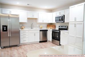 featured image of 207 Woodlawn St