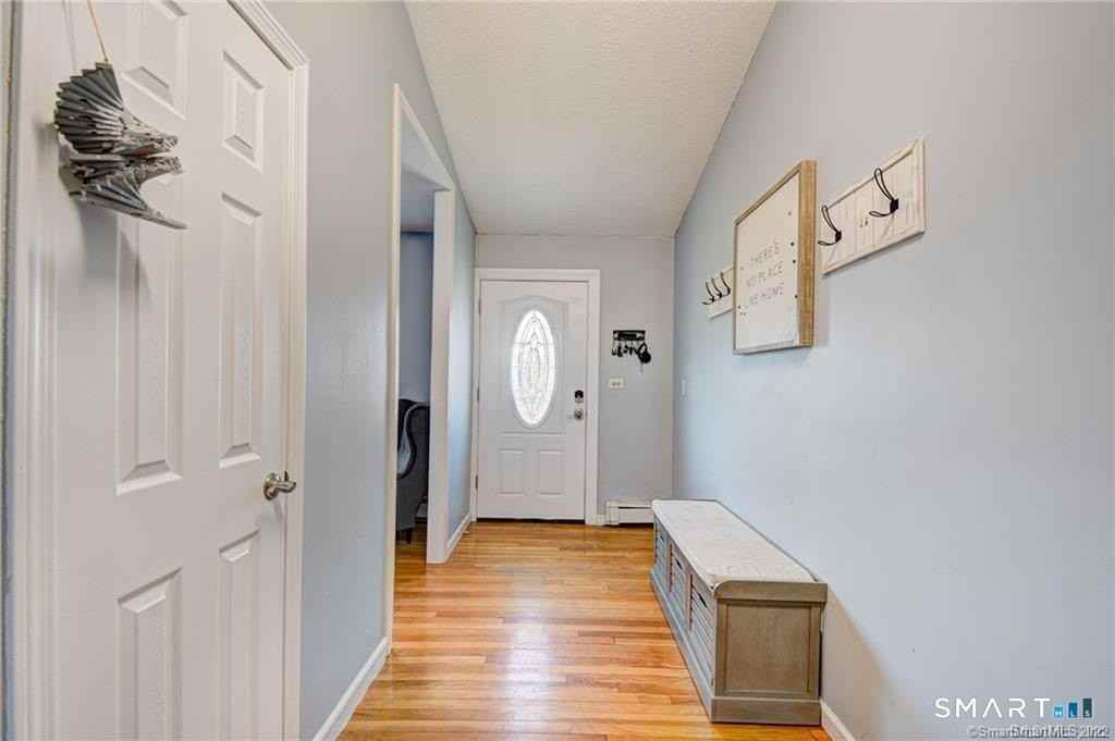 96 Cornflower Dr - Photo 2 of 18