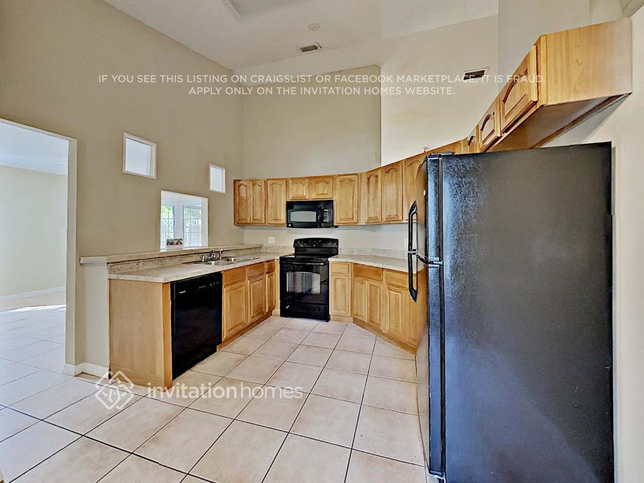 12111 Wildbrook Dr - Photo 7 of 17