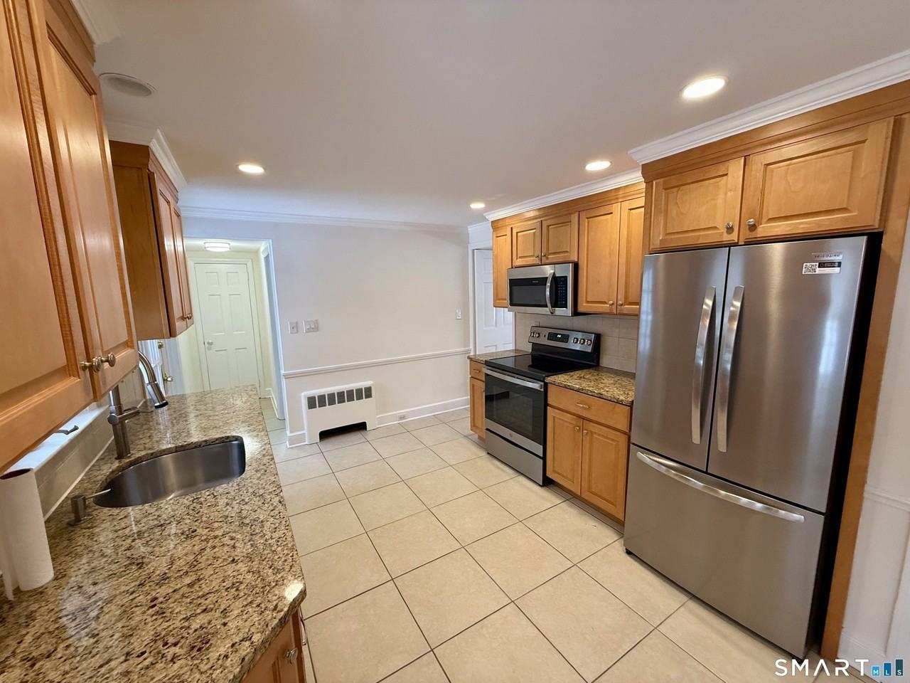 16 Killian Ave - Photo 5 of 31