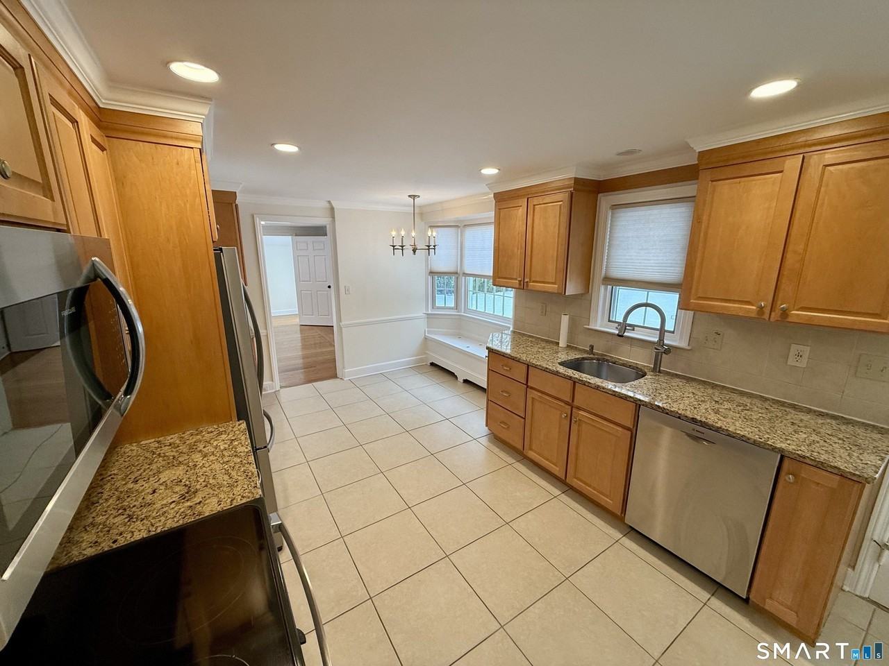 16 Killian Ave - Photo 7 of 31