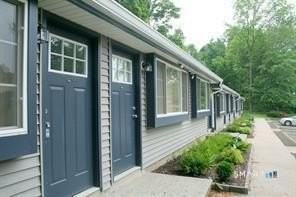 95 E Grand Ave #9 - Photo 2 of 10