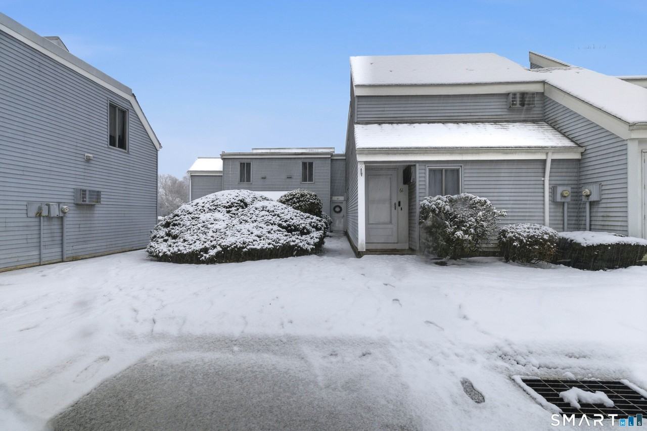 60 Cinnamon Spgs #60 - Photo 2 of 38