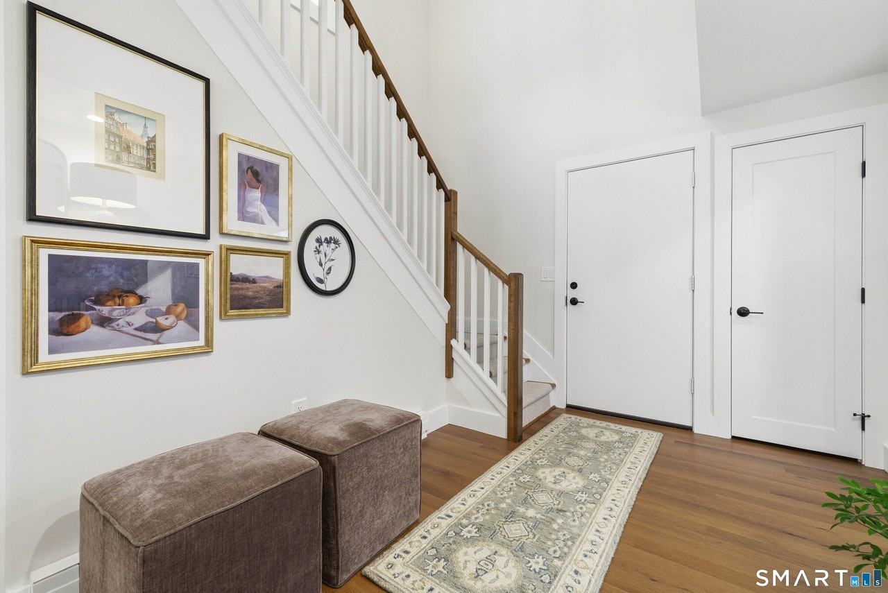 60 Cinnamon Spgs #60 - Photo 4 of 38