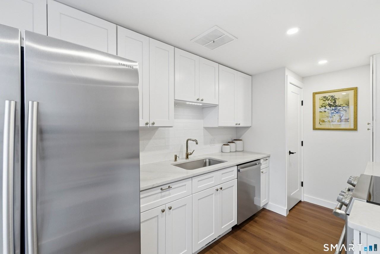 60 Cinnamon Spgs #60 - Photo 7 of 38