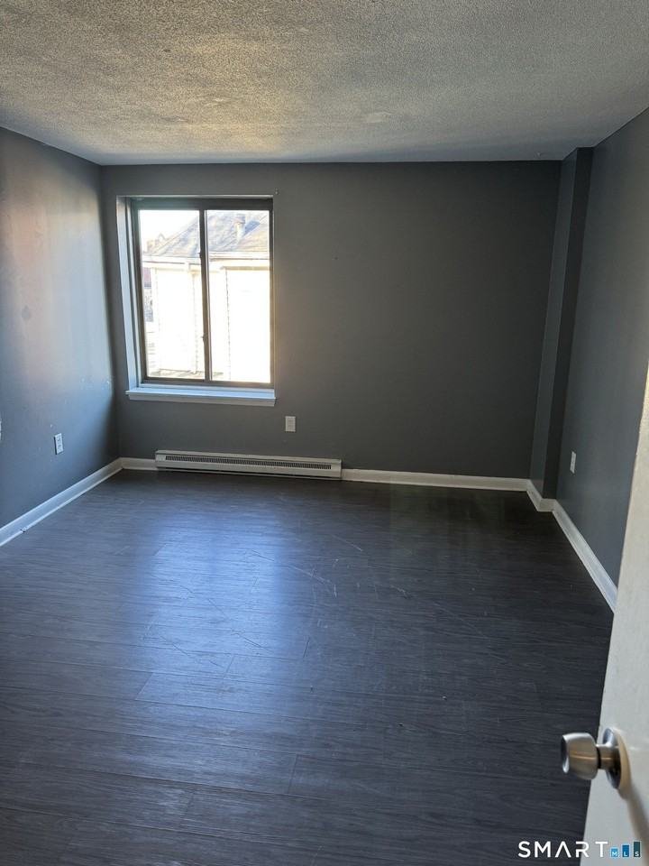 356 Franklin Ave #B1 - Photo 5 of 15