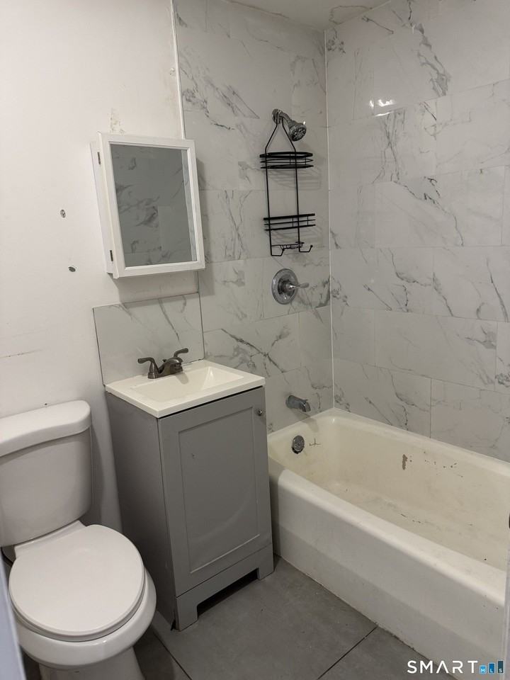 356 Franklin Ave #B1 - Photo 7 of 15