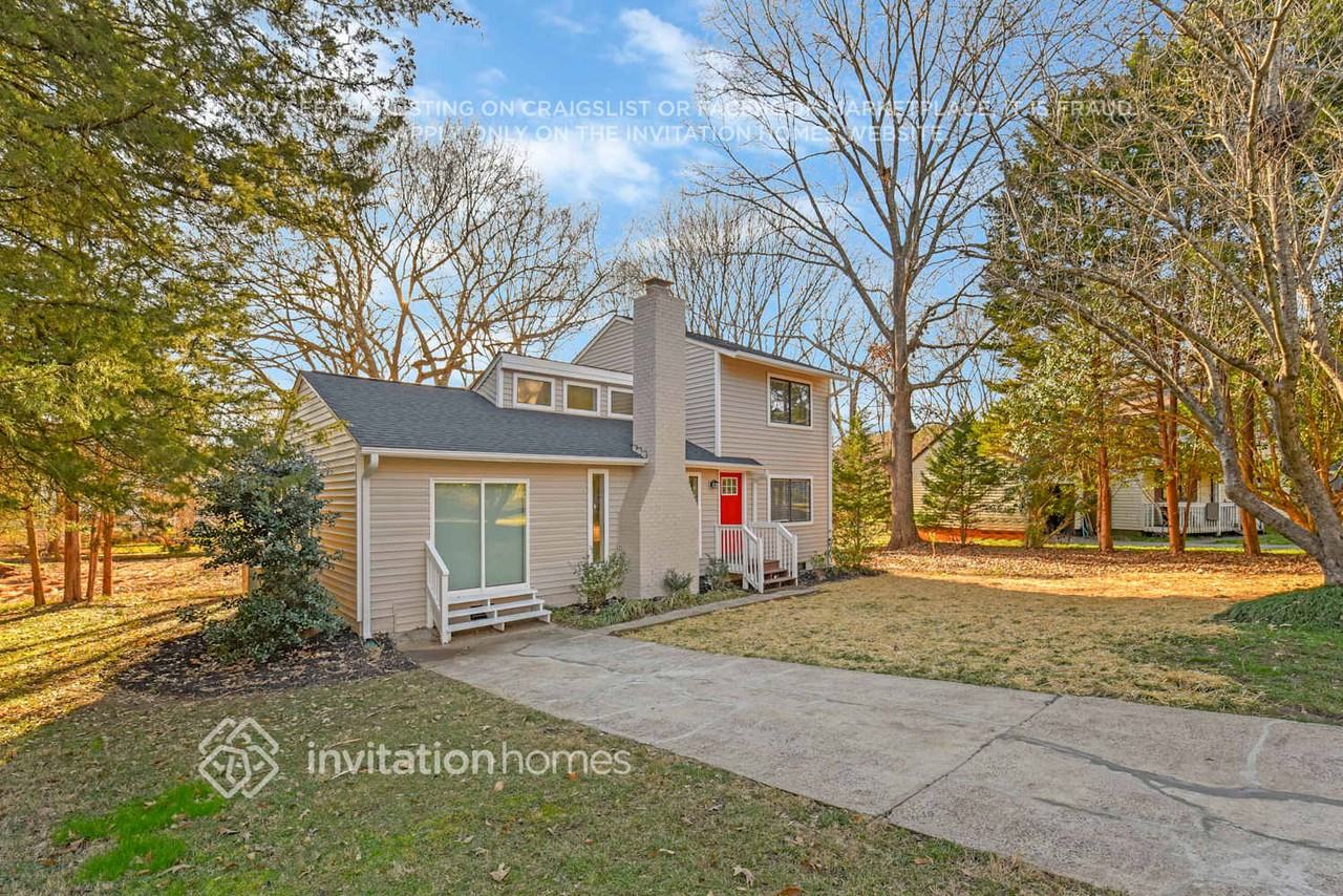 7924 Park Vista Cir - Photo 2 of 26