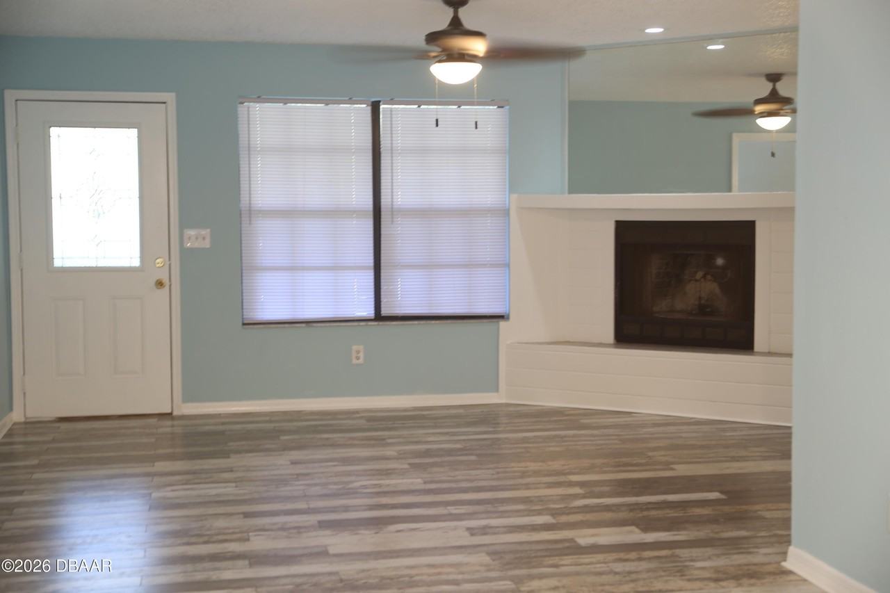 277 Galbraith Ave - Photo 5 of 15