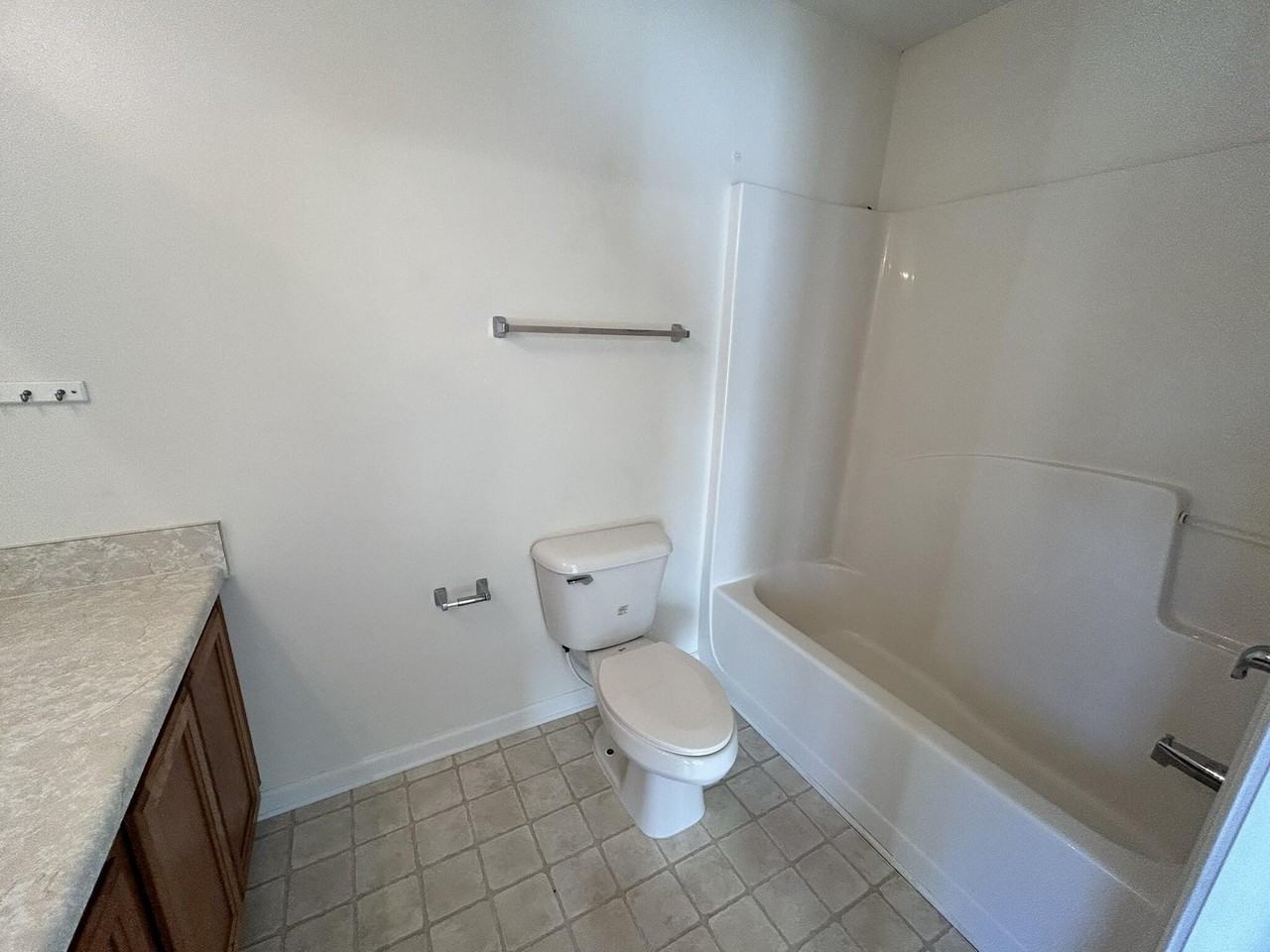 282 Swaying Pine Ct - Photo 5 of 9