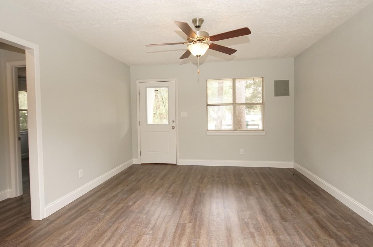 114 Montrose Dr Unit A #A - Photo 7 of 34