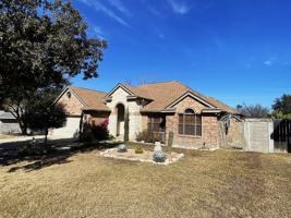 featured image of 853 Encinal Dr