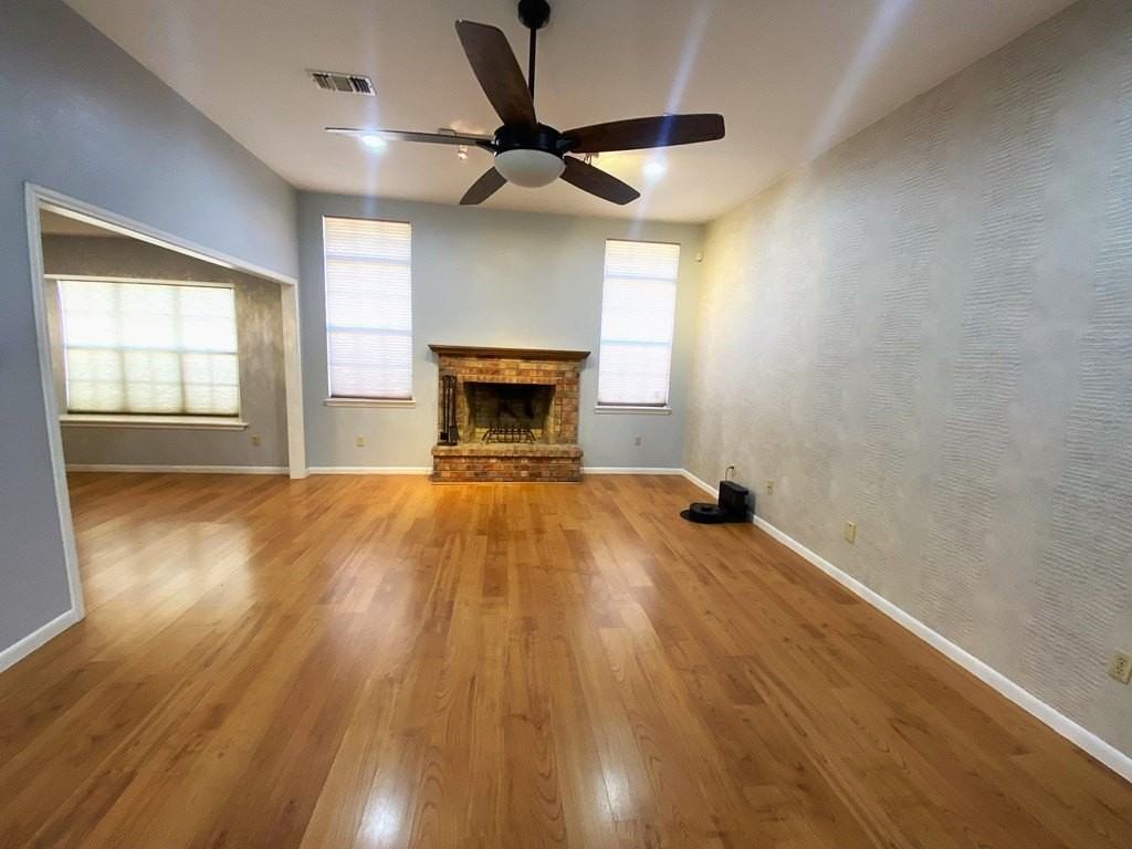 853 Encinal Dr - Photo 2 of 16