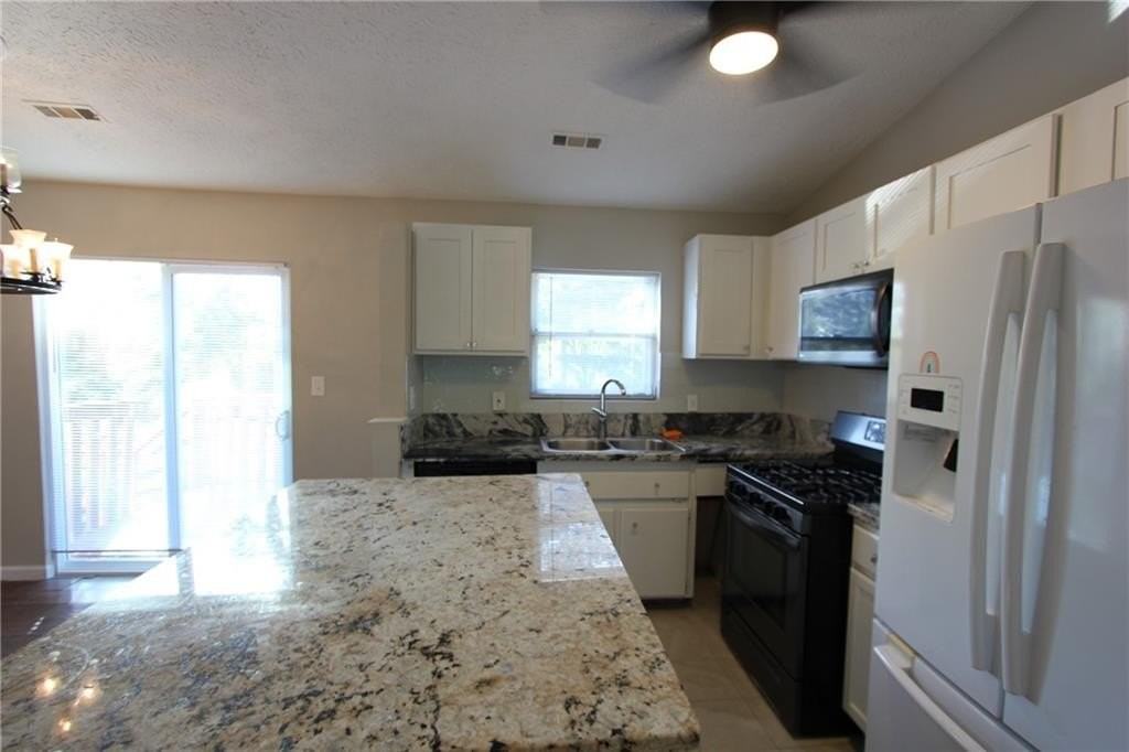 3085 Creel Rd - Photo 5 of 33