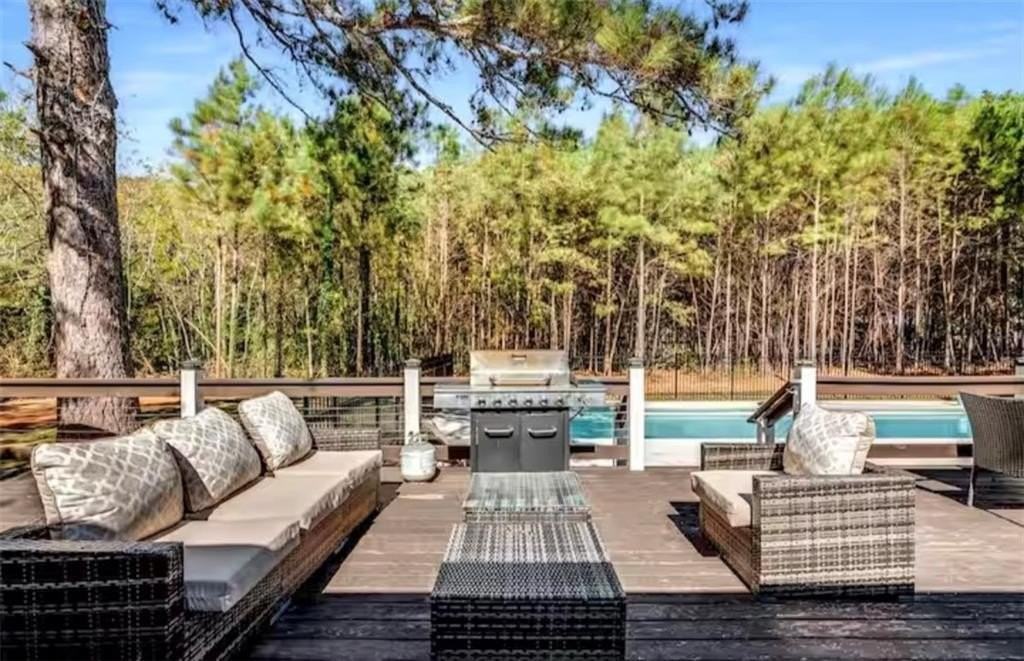 4050 Washington Rd - Photo 2 of 50