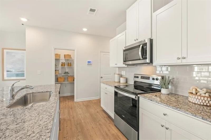 5117 Sidney Square Dr - Photo 6 of 25