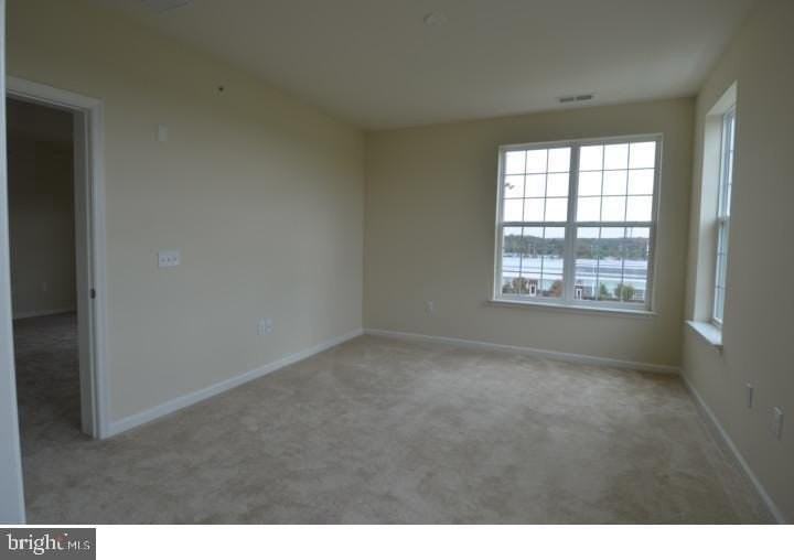 1447 Sierra Dr - Photo 5 of 14