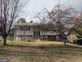 featured image of 221 Sweinhart Rd