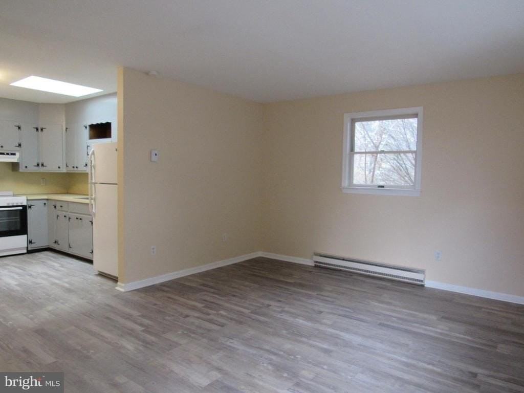 221 Sweinhart Rd - Photo 3 of 16